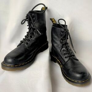 Dr. Martens (SIZE 6) 1460 Pascal Virginia Leather Lace Up Boots